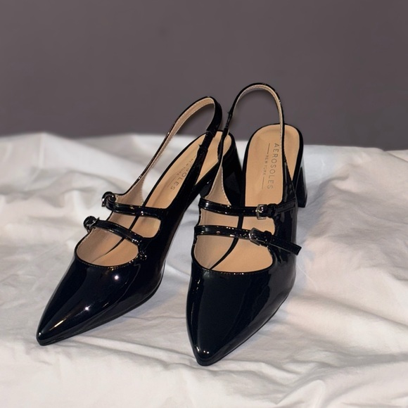 Chic Black Patent Leather Slingback Heels - Picture 4 of 9
